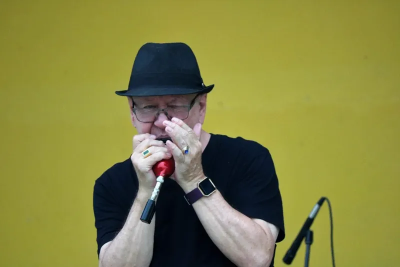 Gerry on harp